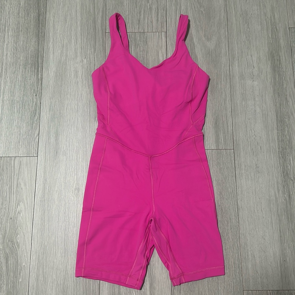 LULULEMON ALIGN BODY SUIT/8" size 8/SONIC PINK/WORN ONCE